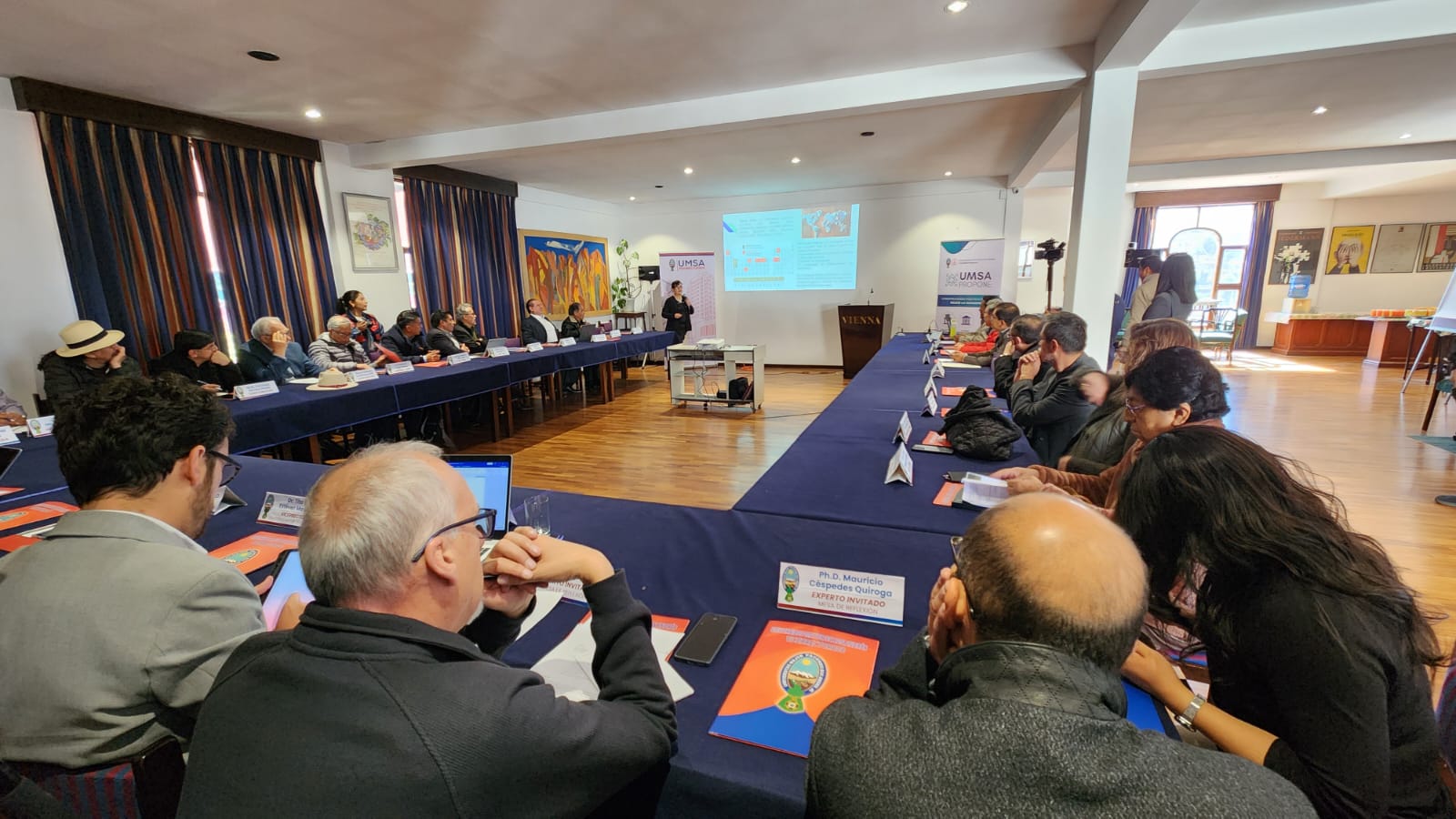 La UMSA abre el debate sobre “tierras raras”, una riqueza mineral que Bolivia aún no explora ni aprovecha